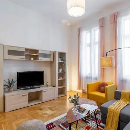 Gozsdu By Cavaland Lejlighed Budapest