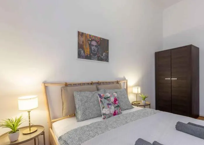 Gozsdu By Cavaland Apartman *