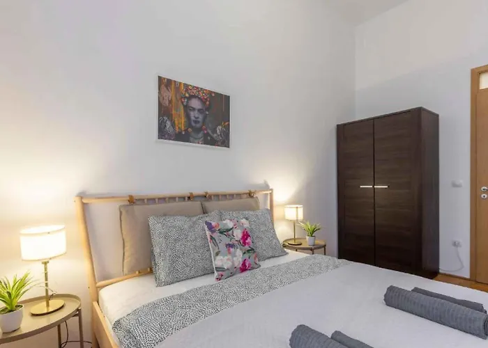 Gozsdu By Cavaland Apartman