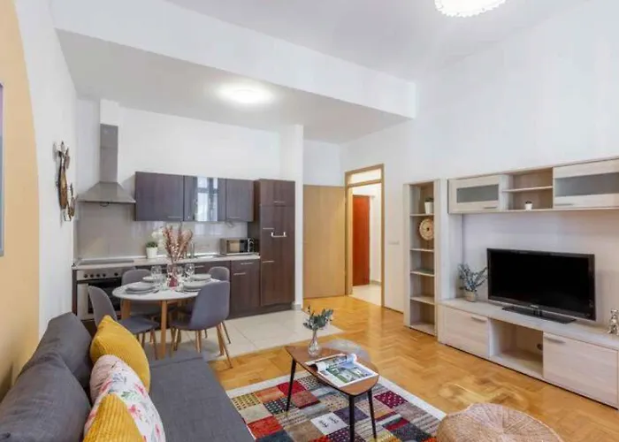 Apartment Gozsdu By Cavaland